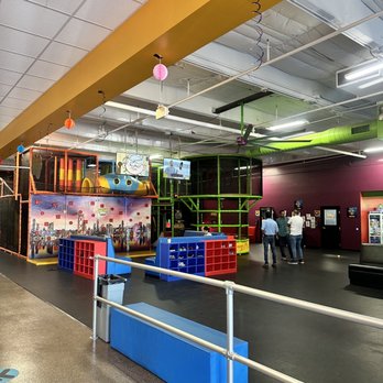 Uptown Jungle Fun Park - Large area - Trampoline Parks Near Me - Phoenix, Arizona Uptown Jungle Fun Park - Large area - Trampoline Parks Near Me - Phoenix, Arizona