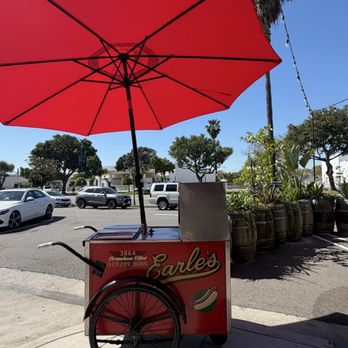 Earle's On Crenshaw - Hot Dogs Near Me - Los Angeles, California