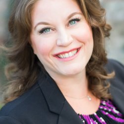 Lime and Lotus - Hi, I'm Dr. Stephanie Zgraggen, resident Chiropractor, Clinical Nutritionist and Natural Female Hormone Expert.