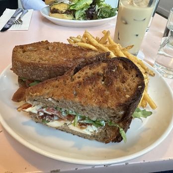 Cafe Roze - BLT - Breakfast & Brunch Near Me - Nashville, Tennessee