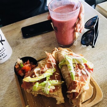 Rooster - Cafeteria Near Me - Cancún, ROO Rooster - Cafeteria Near Me - Cancún, ROO