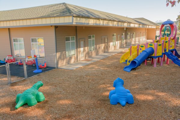 Kids N Us Early Learning School, 3602 166th Pl NE, Arlington