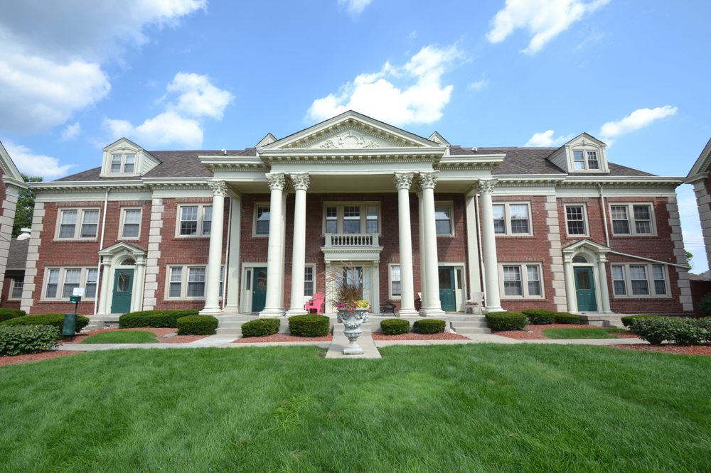 BUCKINGHAM & BALMORAL APARTMENTS - 14 Photos - 3103 N Meridian St