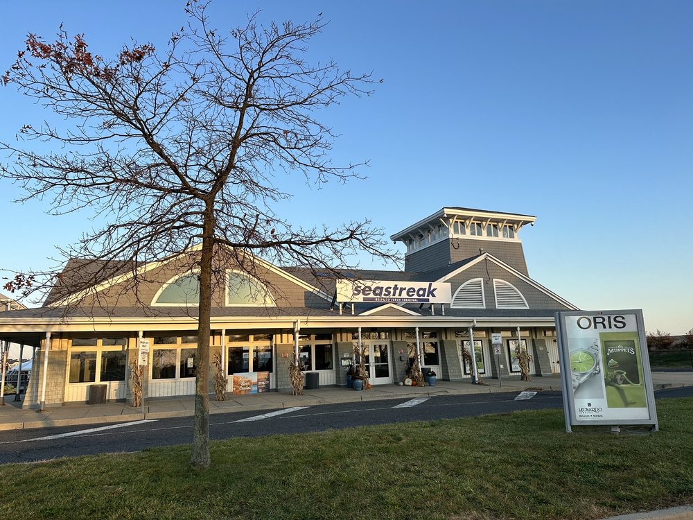 SEASTREAK FERRY TERMINAL BELFORD 10 Harbor Way, Belford, New Jersey