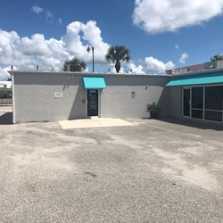 Pregnancy Solutions - Parking Lot Entrance