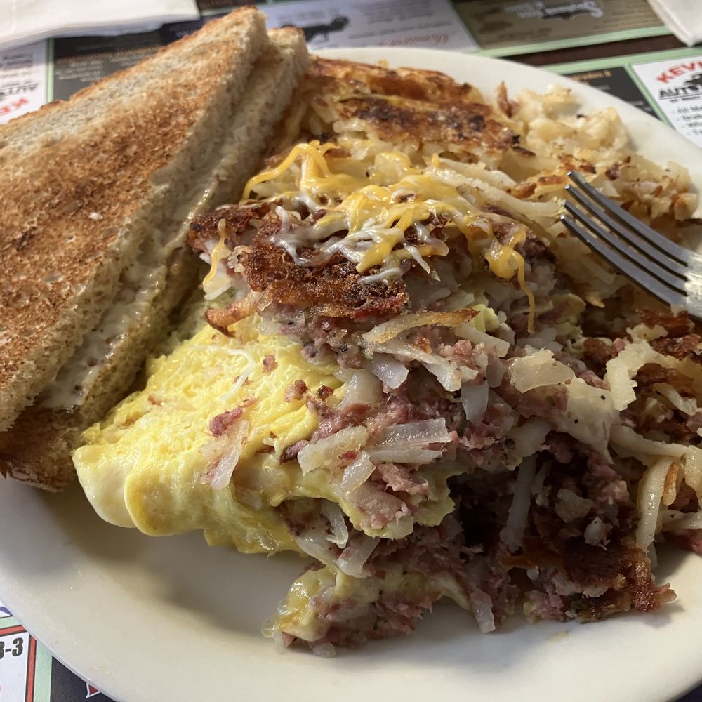 Lou Roc's Diner - Home-made hash omelet (split) - Diners Near Me - Worcester, Massachusetts Lou Roc's Diner - Home-made hash omelet (split) - Diners Near Me - Worcester, Massachusetts