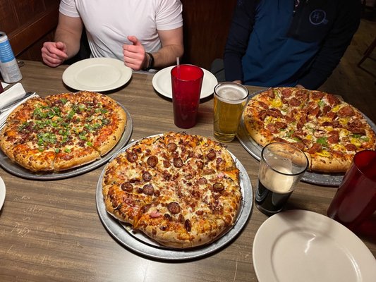 Hounddog's Pizza by null