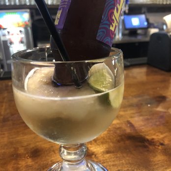 BB's Tex-Orleans - The drink given to me by the bartender, Alona. I didn't touch it...this is how I received it...WTF?! - Seafood Near Me - Webster, Texas