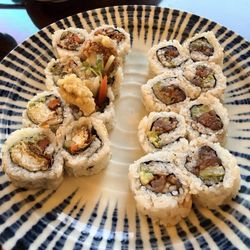 Maguroya - Soft shell crab roll & spicy tuna roll