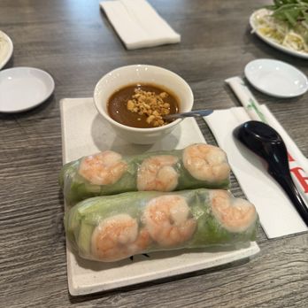 Pho 999 Reseda - spring roll shrimp pork - Vietnamese Near Me - Reseda, California