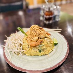 29 Pad Thai - 9Padthai (Signature Pad Thai with Chef's original recipe)