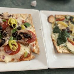 Mama's Italian Family Restaurant - Pizza- if you like thin crust flat bread style - you will love this 9/10 on yummy scale.