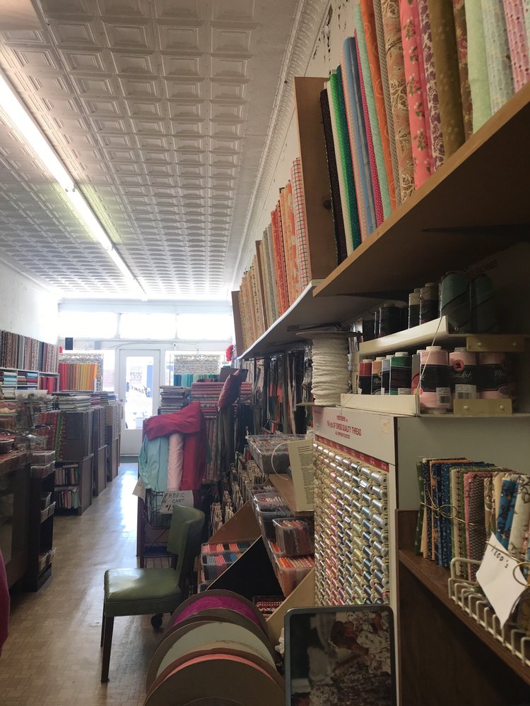 FRANCES’FABRICS Updated September 2024 506 Oak St, Graham, Texas