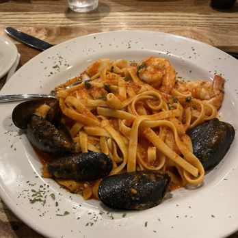 Marias Pizzeria - Pasta Pestacore - Pizza Near Me - Ocean Isle Beach, North Carolina