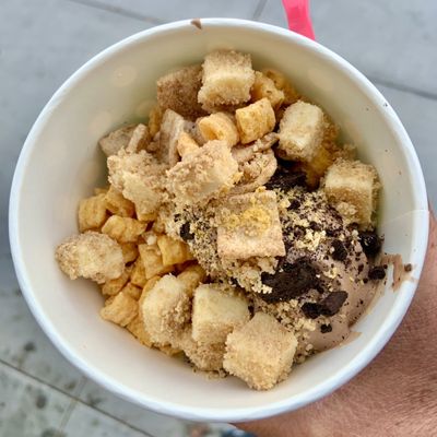 Mag's Local Yogurt by null