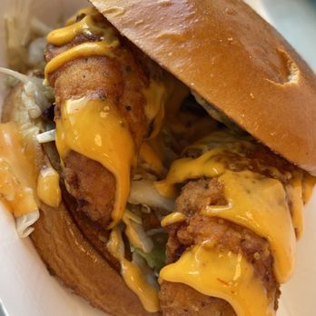 Drewski's Hot Rod Kitchen - Chicken Sandwich - Sandwiches Near Me - Sacramento, California