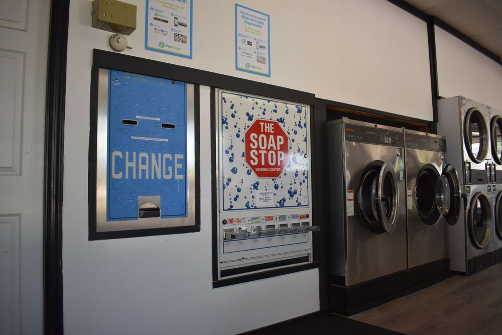 LAUNDROMAT PLUS Updated October 2024 2110 S Plum Grove Rd, Rolling