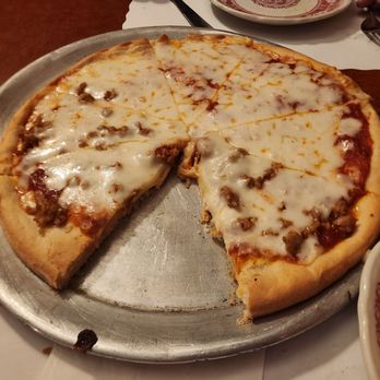Arnie's Restaurant - Small Cheesec 1/2 Sausage - Italian Near Me - Plattsburgh, New York