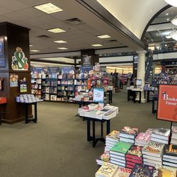 Barnes & Noble