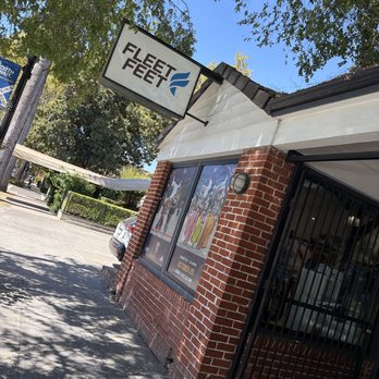 Fleet Feet - Shoe Stores Near Me - Sacramento, California Fleet Feet - Shoe Stores Near Me - Sacramento, California