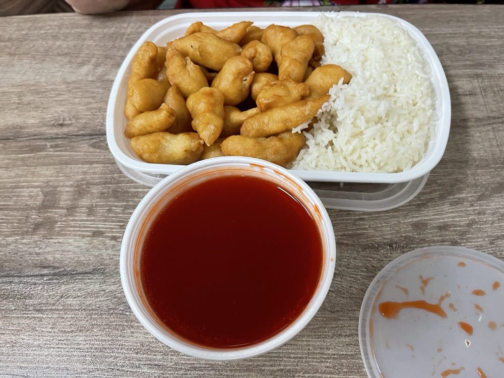 Food from Freddy’s Chinse Food