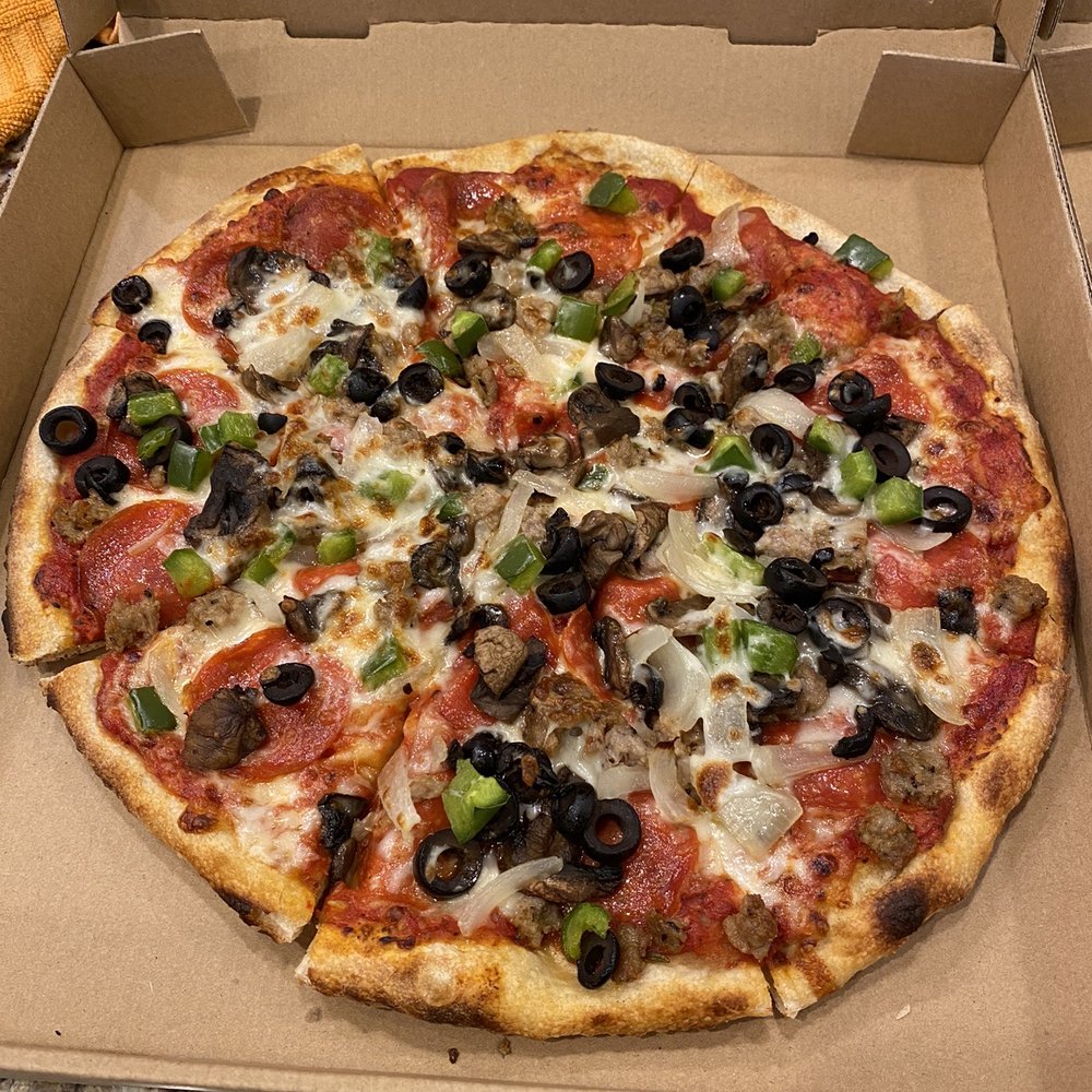 My Pizzetta - deluxe - Pizza Near Me - North Royalton, Ohio My Pizzetta - deluxe - Pizza Near Me - North Royalton, Ohio