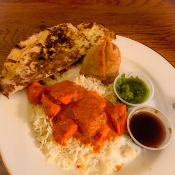 India Garden - Samosas, Chicken Tikka Masalla, Basmatti rice, and Garlic Naan. Unbelievable!! - Indian Near Me - Avondale, Arizona