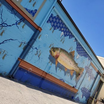 Snake River Brewing - Outdoor wall mural - Brewpubs Near Me - Jackson, Wyoming Snake River Brewing - Outdoor wall mural - Brewpubs Near Me - Jackson, Wyoming