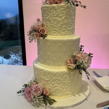 Cucamonga Cakery - Bakeries Near Me - Rancho Cucamonga, California