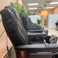 Natural Nails & Spa - These Massage chairs are wonderful!!