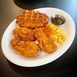 High Tides - Chicken & Waffles, Macaroni
