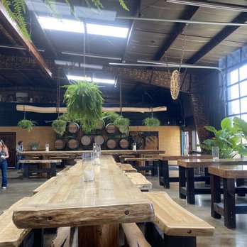 Cursus Keme - Breweries Near Me - Asheville, North Carolina