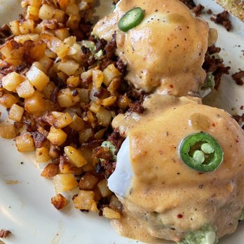 Otra Vez - Vegetarian eggs Benedict - Breakfast & Brunch Near Me - Camas, Washington Otra Vez - Vegetarian eggs Benedict - Breakfast & Brunch Near Me - Camas, Washington