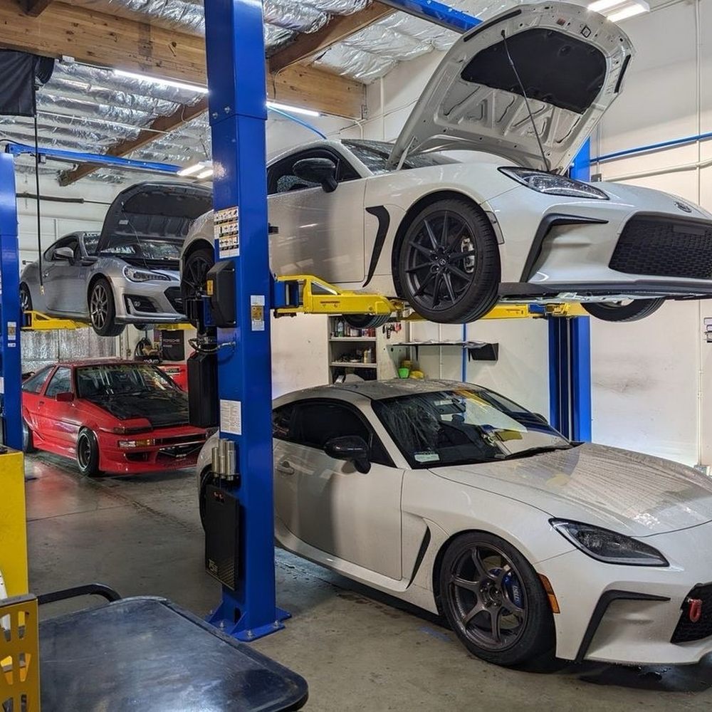 3 generations of Toyota 86!