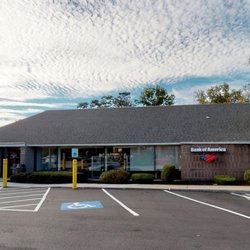Bank of America Financial Center - Storefront