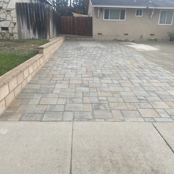 Taveras Custom Landscape - New retaining wall and parking spot. - Artificial Turf Near Me Taveras Custom Landscape - New retaining wall and parking spot. - Artificial Turf Near Me