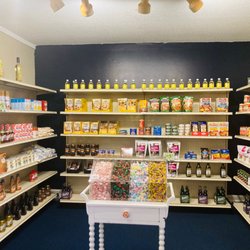 Uncle Willie’s Grocery Store