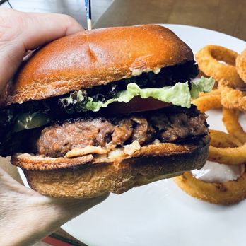 Veggie Grill by Next Level - Yummy vegan burger - Vegan Near Me - Long Beach, California
