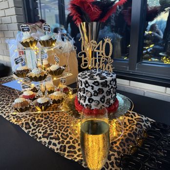 Social Oak - Wine Bars Near Me - Trophy Club, Texas Social Oak - Wine Bars Near Me - Trophy Club, Texas