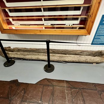 Fort William Henry - Canoe - Hotels Near Me - Lake George, New York