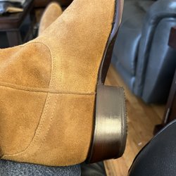 Brent's Reynolda Manor Shoe Repair