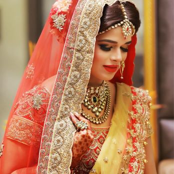 Annie Gogia - Makeup Artists Near Me Annie Gogia - Makeup Artists Near Me