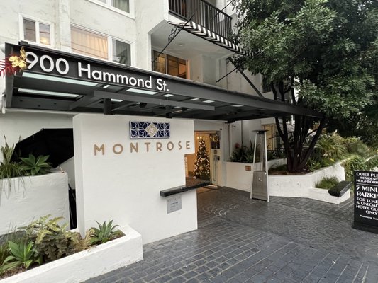 Montrose at Beverly Hills by null
