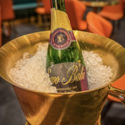 Thumkaa Bar and Kitchen - Champagne!