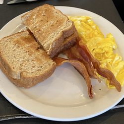Ben's Restaurant & Bar - Scrambled eggs, bacon, and toast