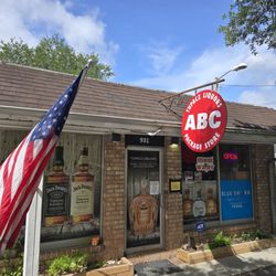 Tupacz Liquors Wines & Beers