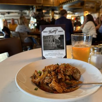 Henry's On The Market - Jambalaya - Bars Near Me - Charleston, South Carolina Henry's On The Market - Jambalaya - Bars Near Me - Charleston, South Carolina