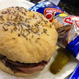 Beef on weck: pretty darn good! Beef on weck: pretty darn good!