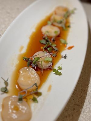 EMC Seafood & Raw Bar by null