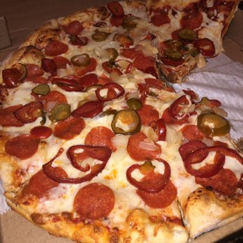 La Bella Luna - Custom Pizza with peppers, onions and pepperoni - Pizza Near Me - Orlando, Florida La Bella Luna - Custom Pizza with peppers, onions and pepperoni - Pizza Near Me - Orlando, Florida